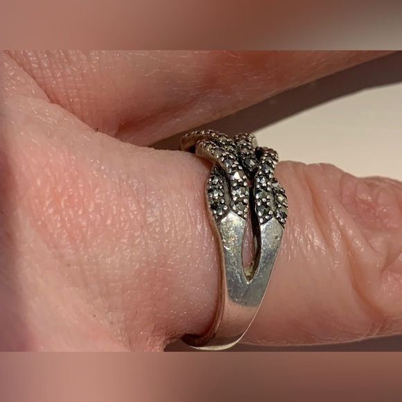 Sterling silver marquisite ring - stamped - Picture 7 of 9